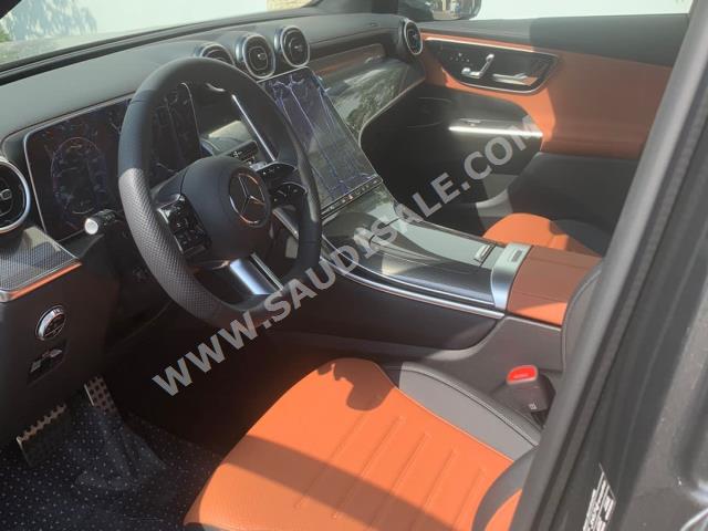 2023 مرسيدس - بنز جي إل سي 200 اي ام جي