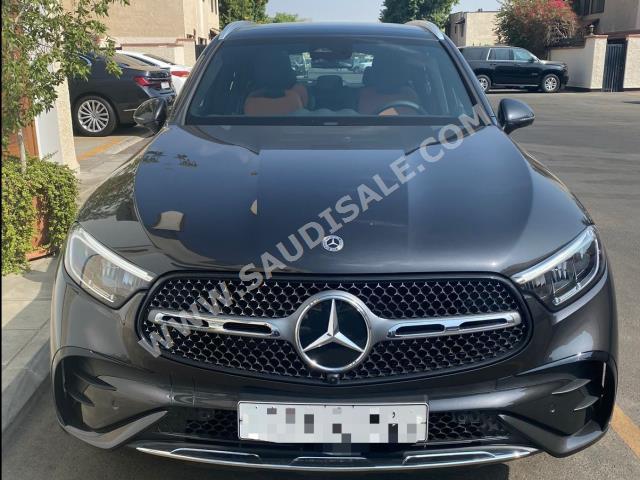 2023 مرسيدس - بنز جي إل سي 200 اي ام جي