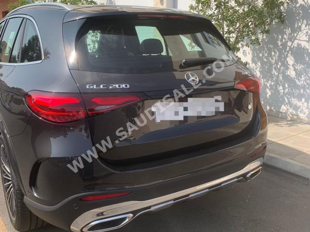 2023 مرسيدس - بنز جي إل سي 200 اي ام جي