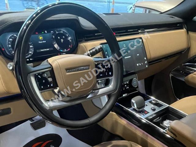 2023 لاند روفر رينج روفر اتش اس اي