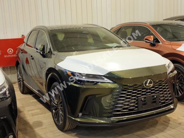 2024 لكزس أر إكس 350