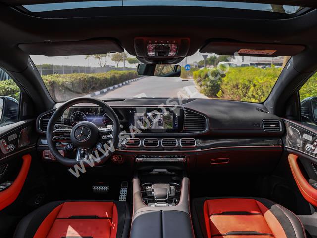 2024 مرسيدس - بنز جي إل إي 53 أي إم جي