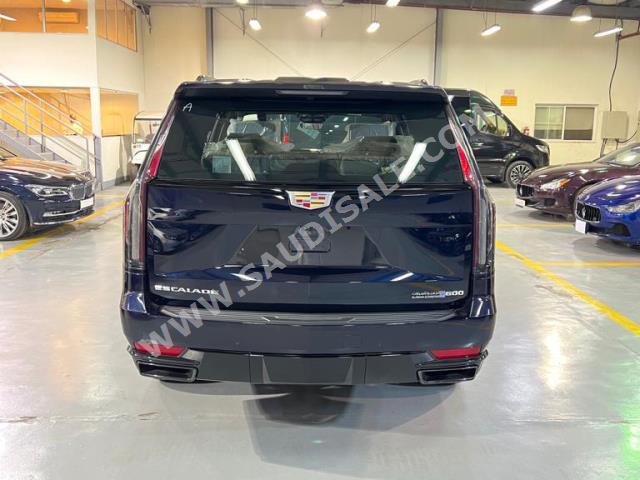 2021 كاديلاك اسكاليد