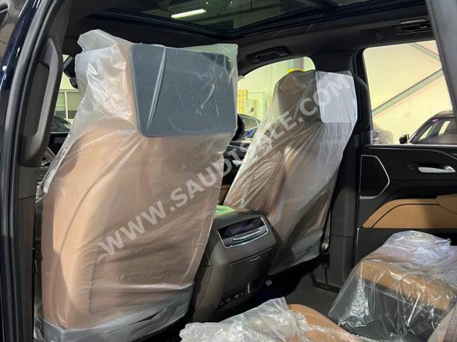 2021 كاديلاك اسكاليد