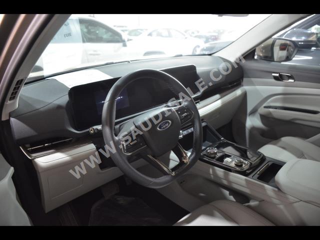 2023 فورد تيريتوري