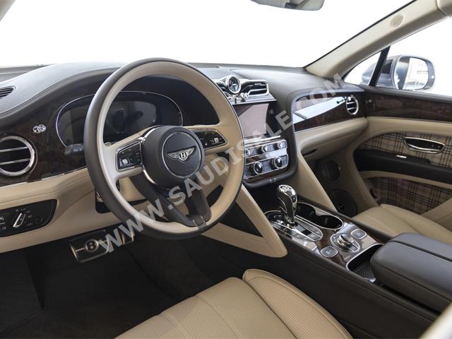 2022 بنتلي بنتايجا