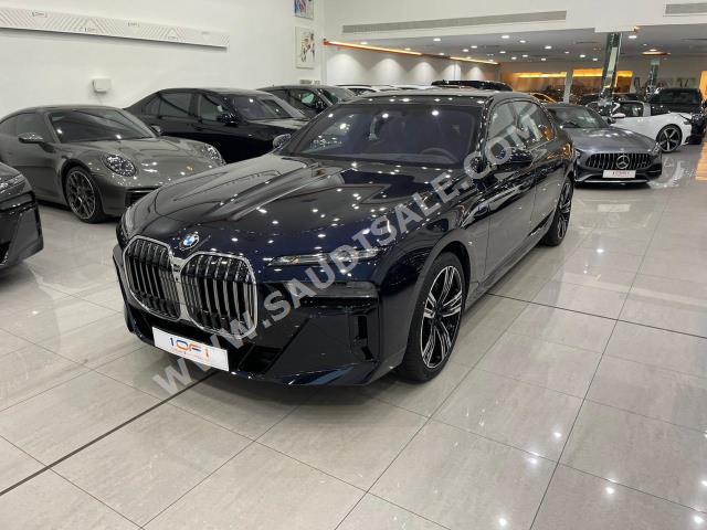 2023 بي ام دبليو الفئة السابعة 740 إل أي