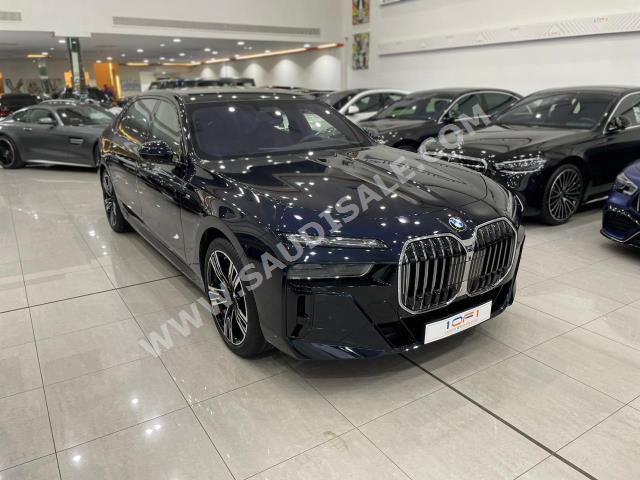 2023 بي ام دبليو الفئة السابعة 740 إل أي