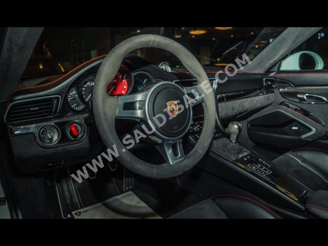 2016 بورش 911 كاريرا جي تي اس
