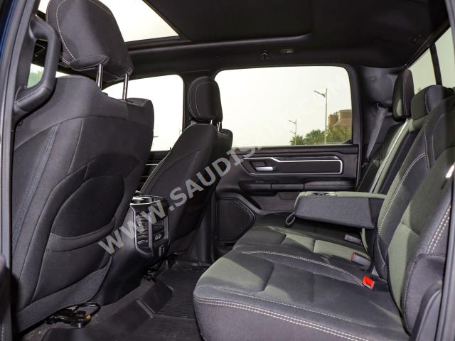 2020 دودج رام 1500 بيج هورن