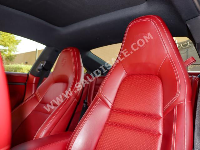 2020 بورش 911 كاريرا