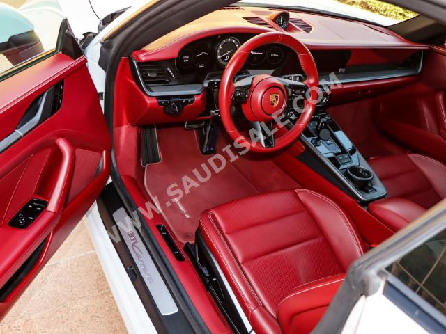 2020 بورش 911 كاريرا