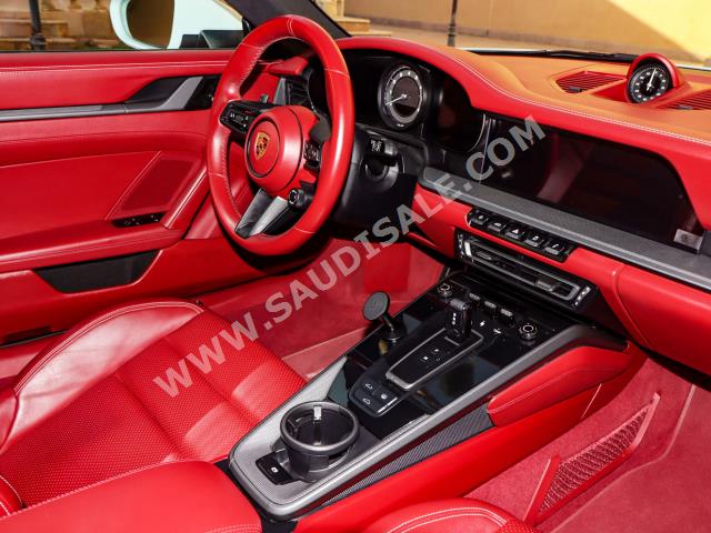 2020 بورش 911 كاريرا