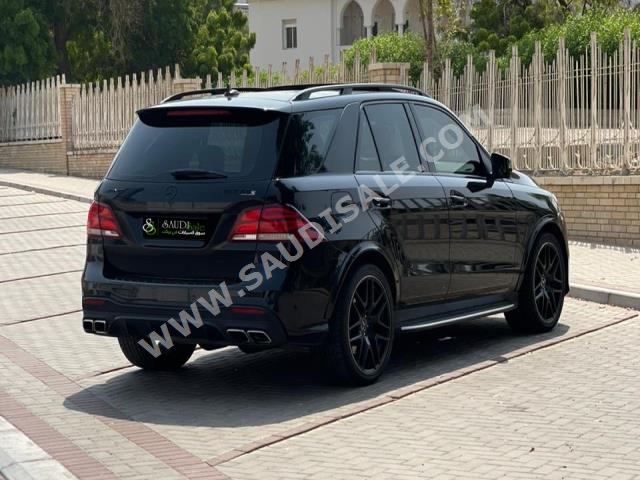 2016 مرسيدس - بنز جي إل إي 63 أي إم جي