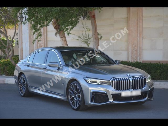 2020 بي ام دبليو الفئة السابعة 730 إل أي