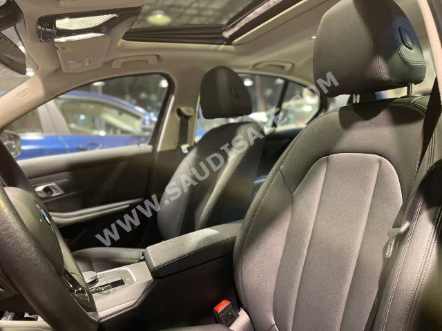 2020 بي ام دبليو الفئة الثالثة 320 أي