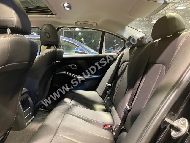 2020 بي ام دبليو الفئة الثالثة 320 أي