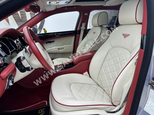 2016 بنتلي مولسان