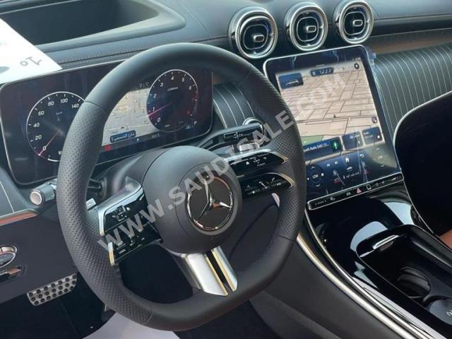 2023 مرسيدس - بنز جي إل سي 200