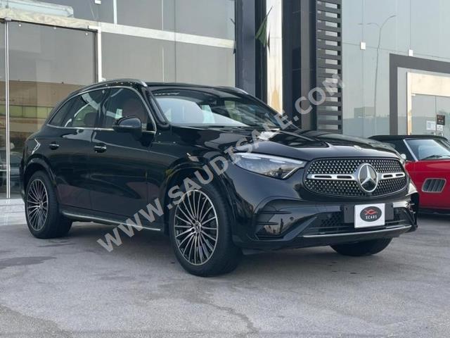 2023 مرسيدس - بنز جي إل سي 200