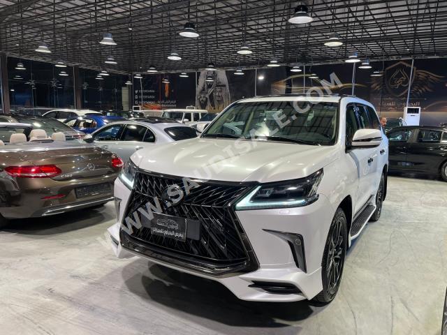 2019 لكزس إل إكس 570