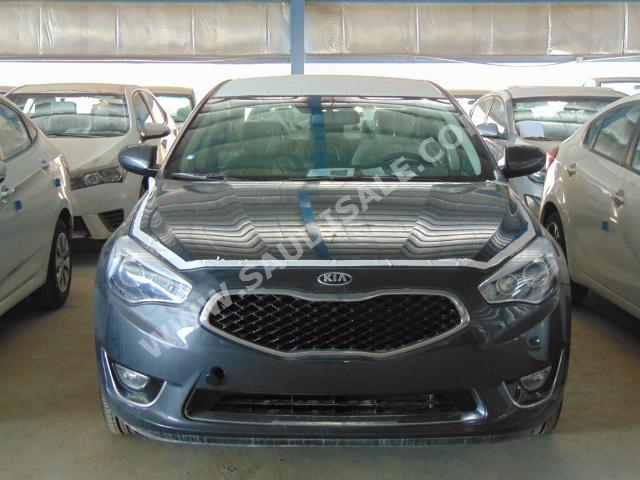 2016 كيا كادينزا