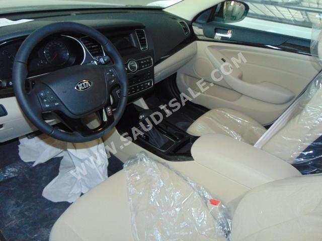 2016 كيا كادينزا