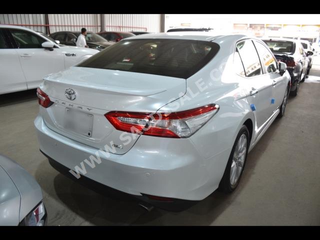 2019 تويوتا كامري جي ال اكس