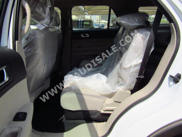 2015 Ford Explorer