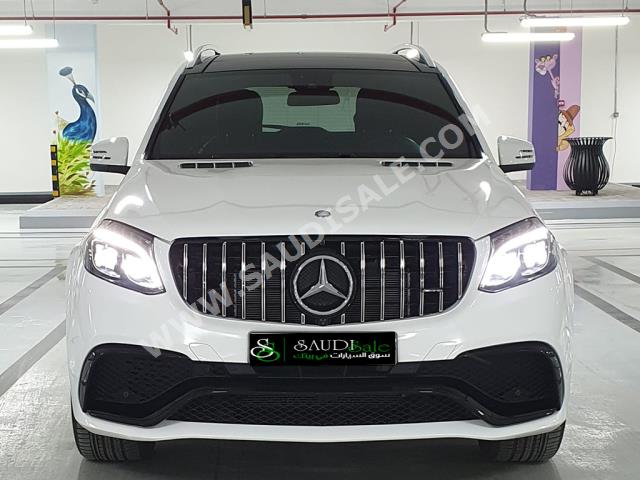 2016 مرسيدس - بنز جي إل 500 أي إم جي