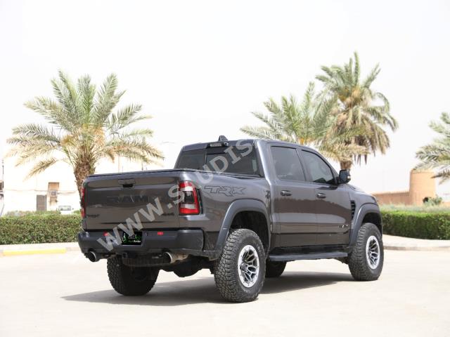 2022 دودج رام تي ار اكس