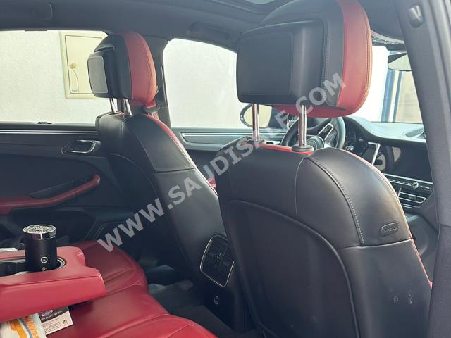 2020 بورش ماكان