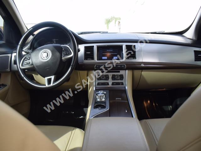 2013 Jaguar XF