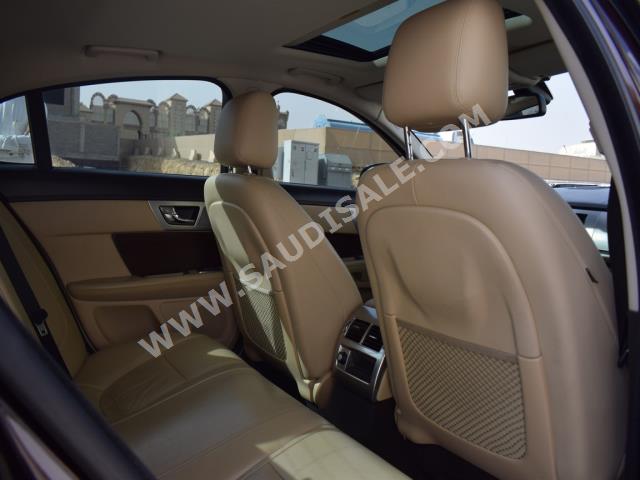 2013 Jaguar XF