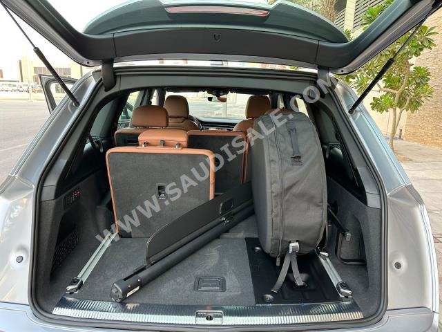 2021 اودي كيو 7 اس لاين