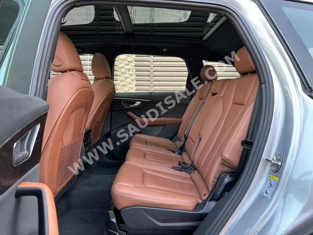 2021 اودي كيو 7 اس لاين