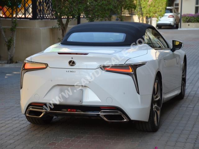 2021 لكزس إل سي 500