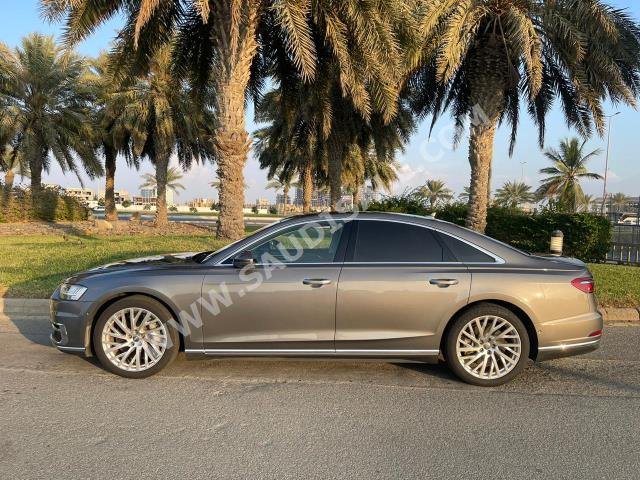 2019 اودي اي 8 ال