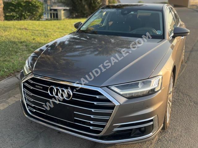 2019 اودي اي 8 ال