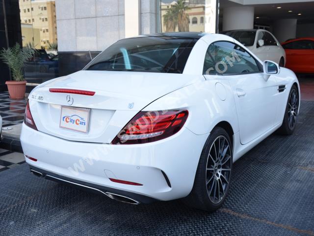 2019 Mercedes-Benz SLC 300