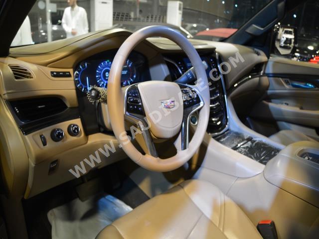 2019 كاديلاك اسكاليد