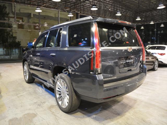 2019 كاديلاك اسكاليد