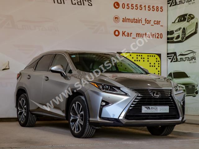 2017 لكزس أر إكس 350