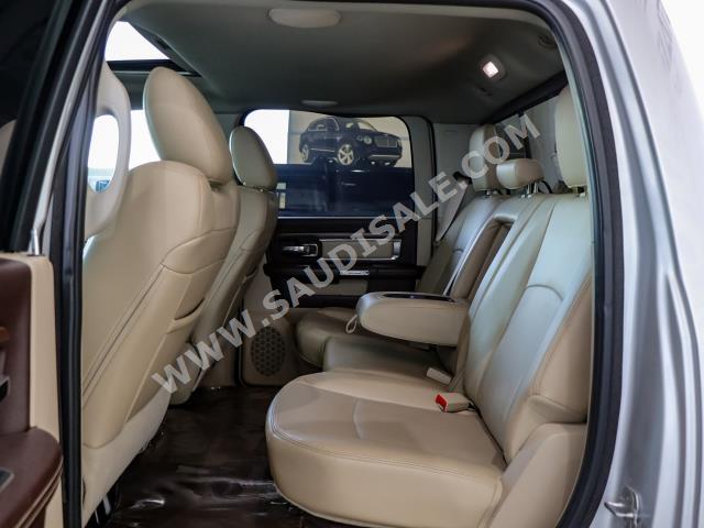 2014 دودج رام 1500 هيمي