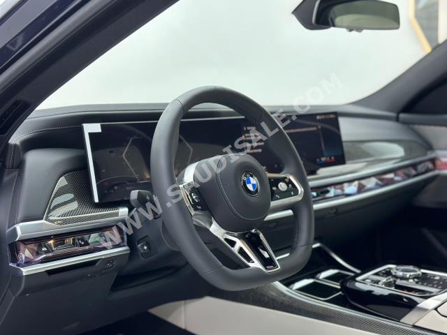 2024 بي ام دبليو الفئة السابعة 735أي