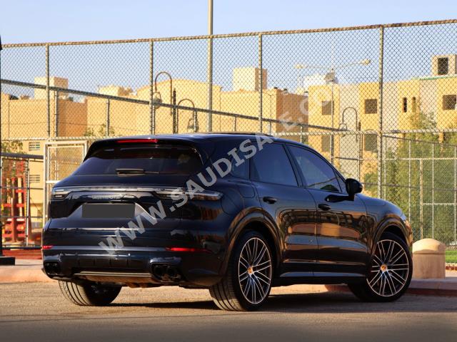 2021 بورش كايين جي تي اس