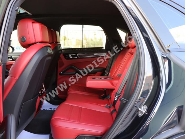 2021 بورش كايين جي تي اس