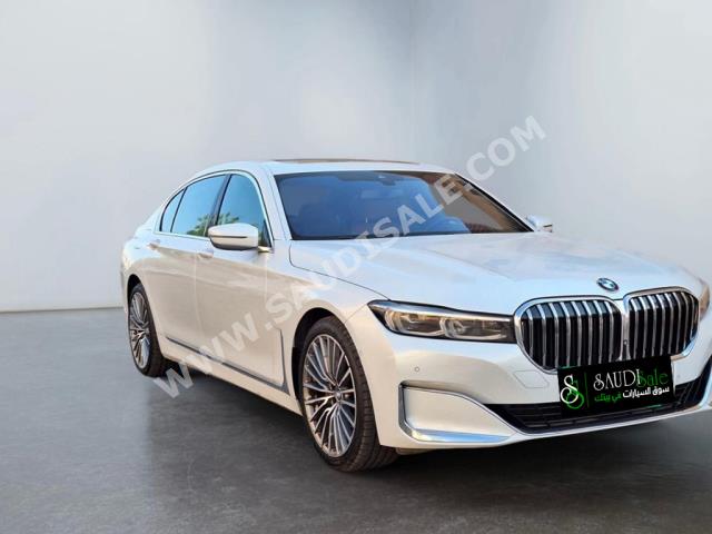 2020 بي ام دبليو الفئة السابعة 730 إل أي