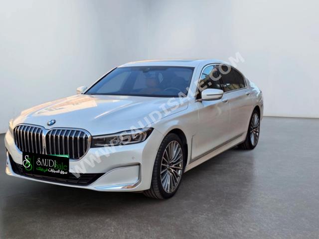 2020 بي ام دبليو الفئة السابعة 730 إل أي