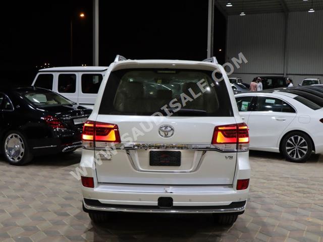 2021 Toyota Land Cruiser GXR